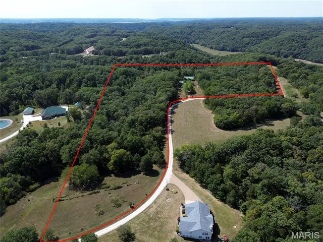 $549,900 | 24038 Lone Oak Lane, Warrenton, MO 63383