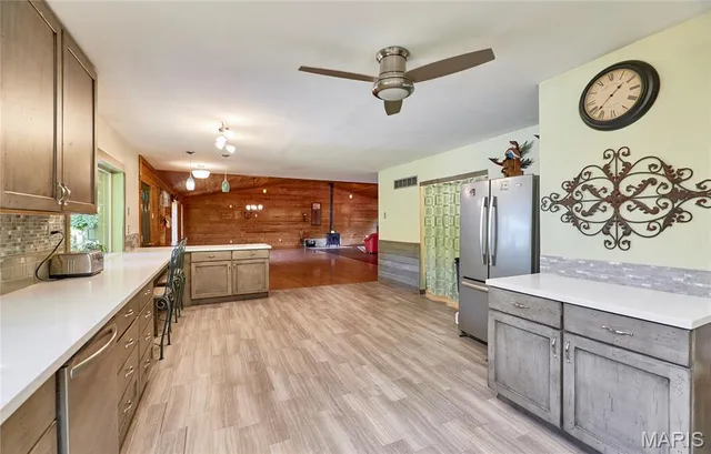 $549,900 | 24038 Lone Oak Lane, Warrenton, MO 63383