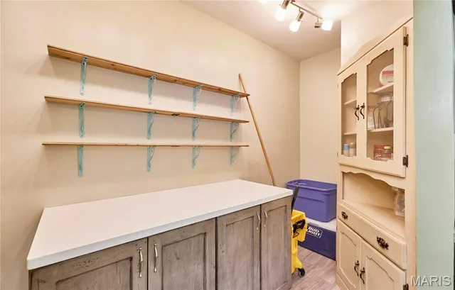 $549,900 | 24038 Lone Oak Lane, Warrenton, MO 63383