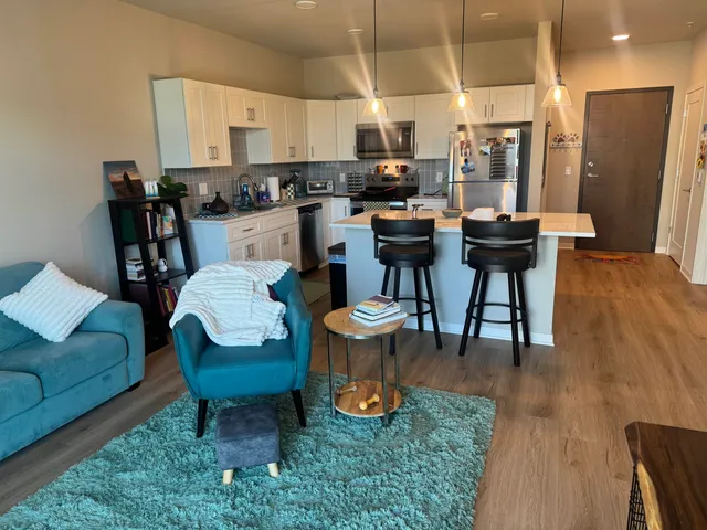 $1,500 | 2692 Botanical, Fitchburg, WI 53711