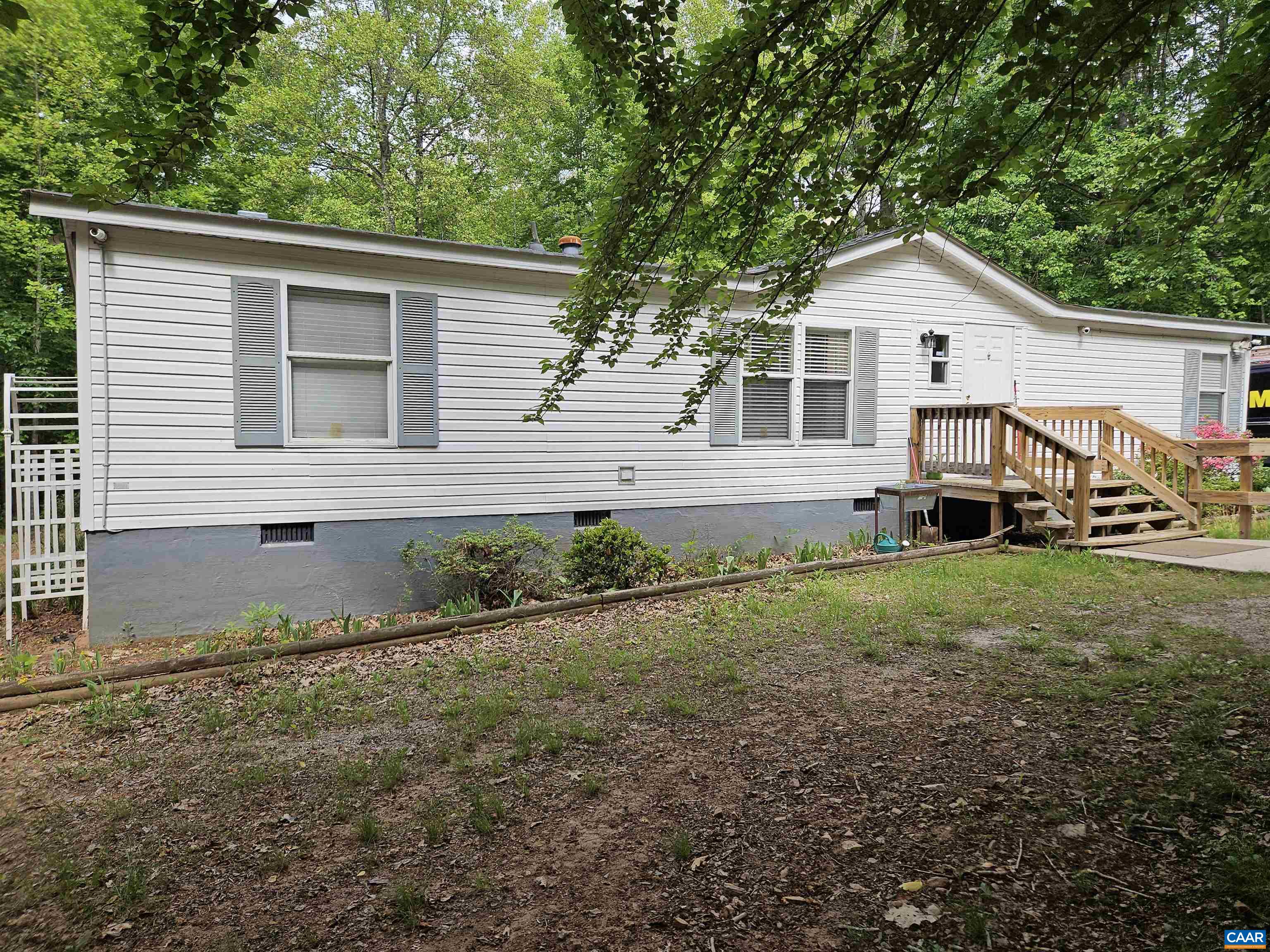 981 Scotts Bottom Road Dillwyn, VA 23936 - Photo 2 of 62 a view of front of house with a yard