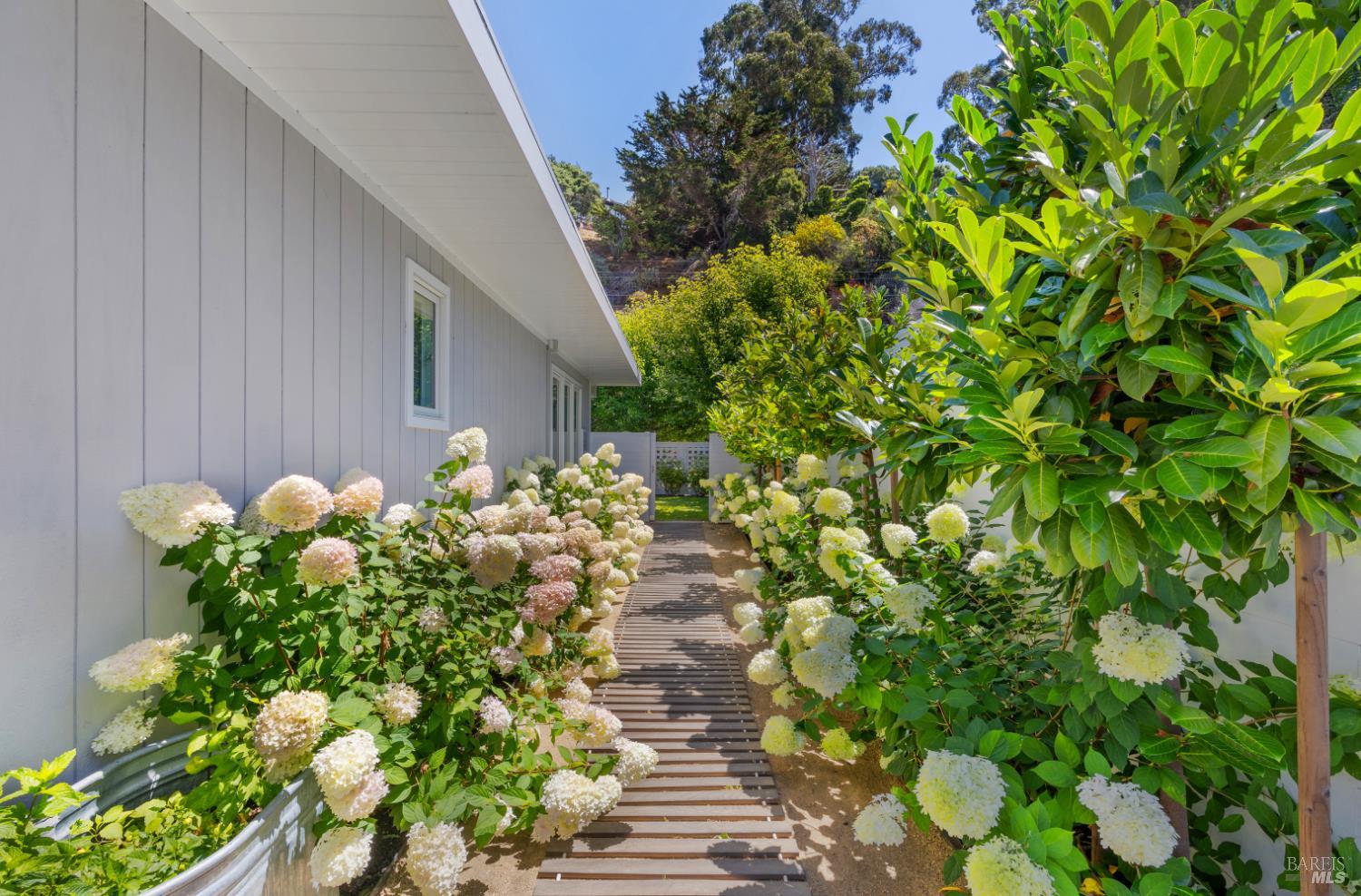 27 West Shore Road Belvedere, CA 94920 - Photo 46 of 66