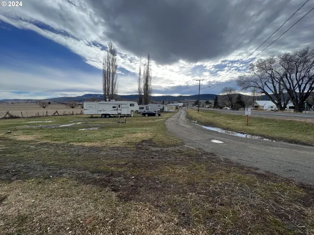 $195,000 | 265 Hwy 395 Longcreek Or 97856, Long Creek, OR 97856