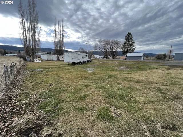 $195,000 | 265 Hwy 395 Longcreek Or 97856, Long Creek, OR 97856