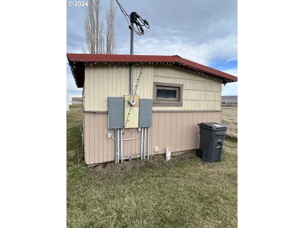 $195,000 | 265 Hwy 395 Longcreek Or 97856, Long Creek, OR 97856