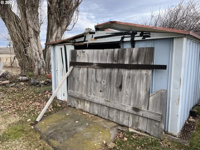 $195,000 | 265 Hwy 395 Longcreek Or 97856, Long Creek, OR 97856