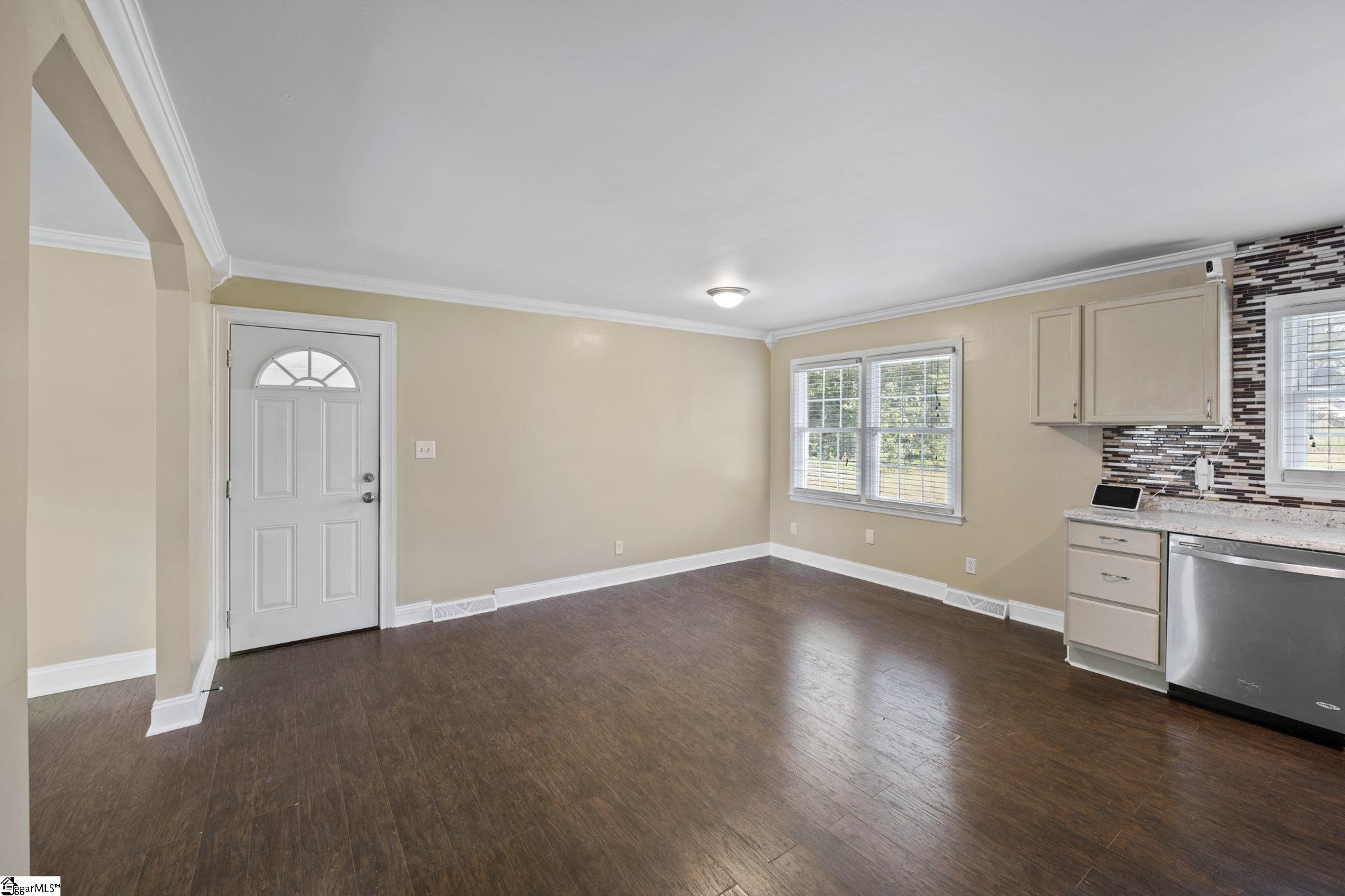 103 Mcelrath Road Greer, SC 29651 - Photo 6 of 26 Gallery Image 6