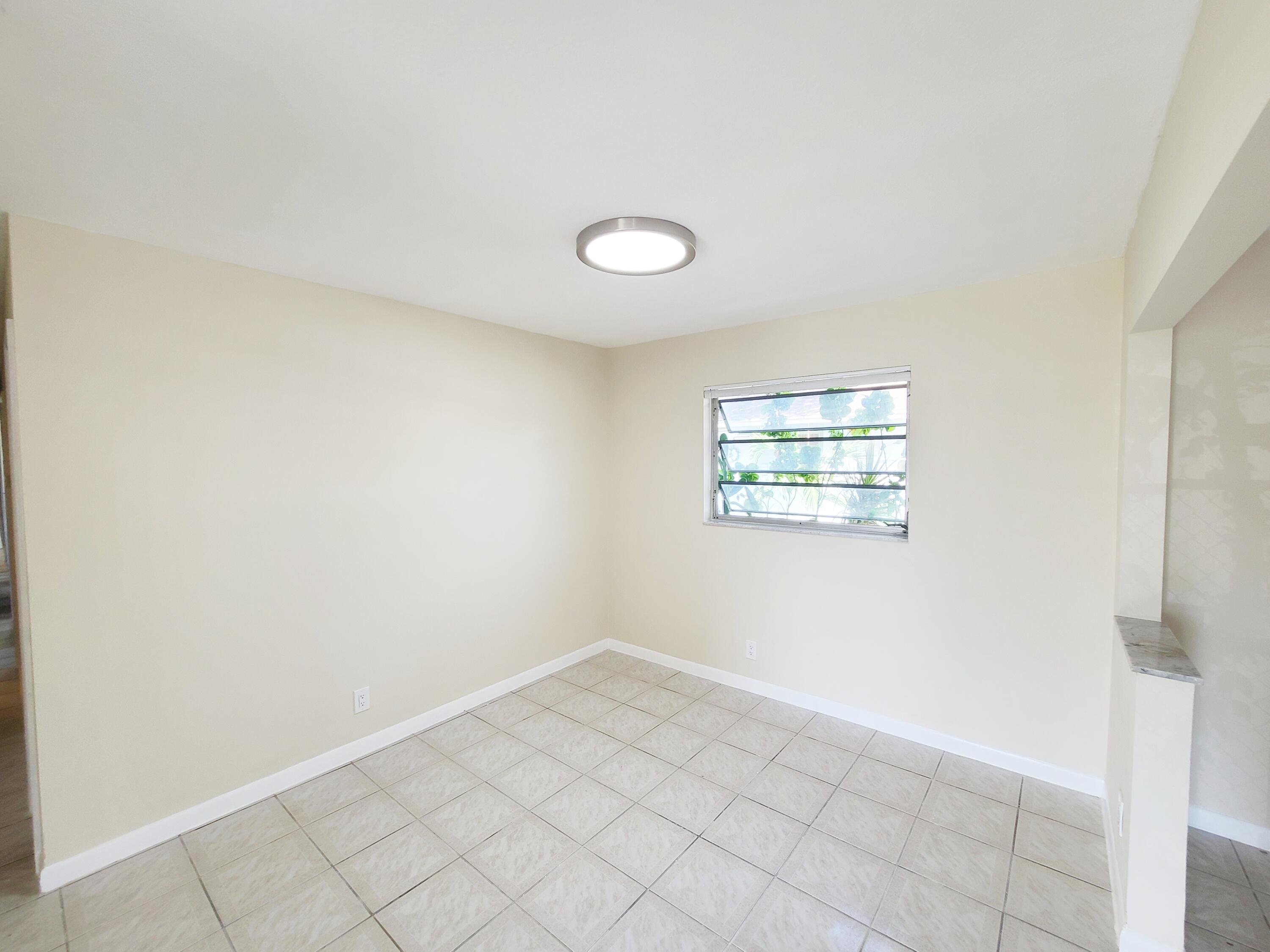 412 Conniston Road, Unit A West Palm Beach, FL 33405 - Photo 4 of 15 20220525_094723-01