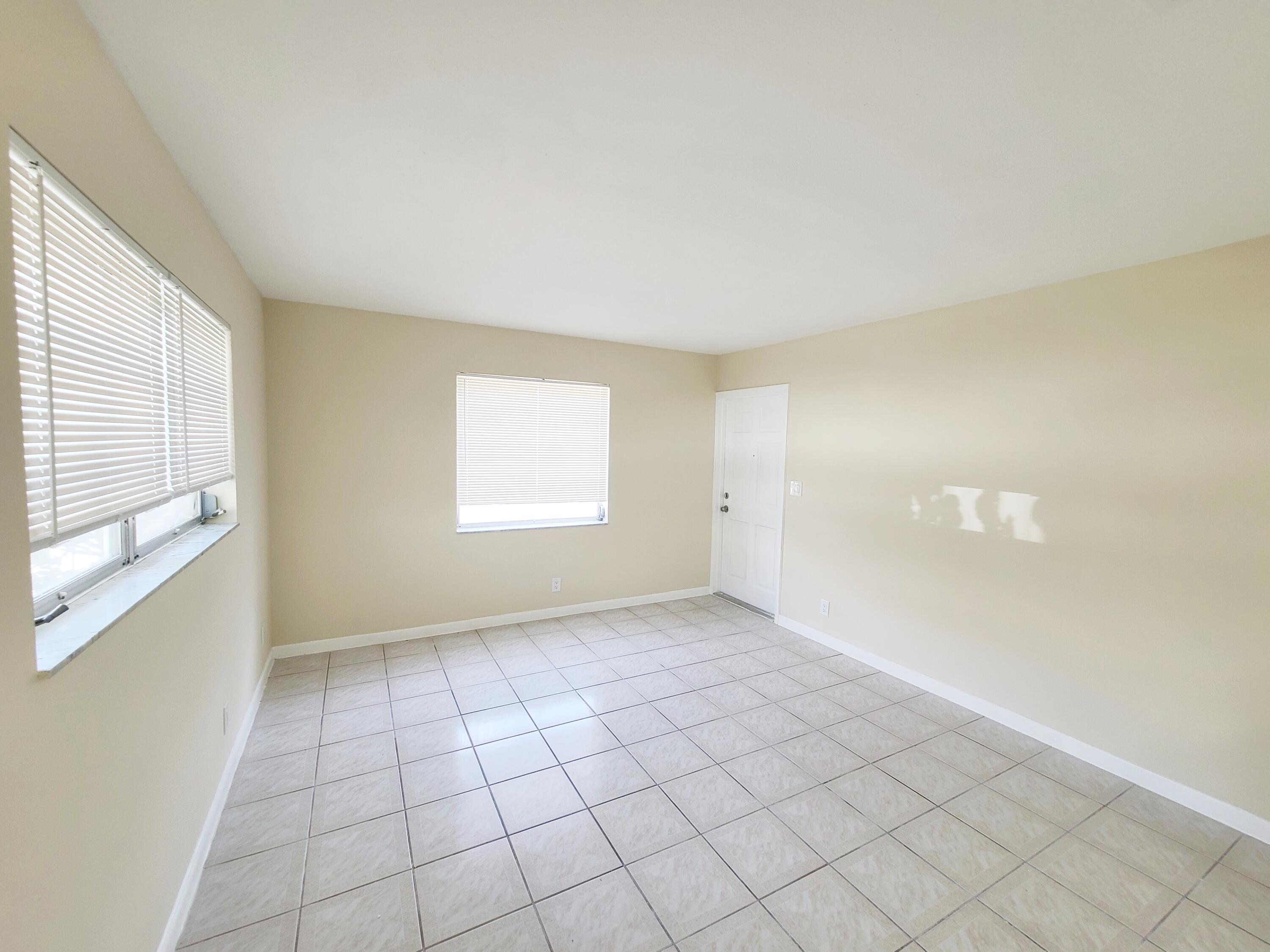 412 Conniston Road, Unit A West Palm Beach, FL 33405 - Photo 5 of 15 20220525_094731-01