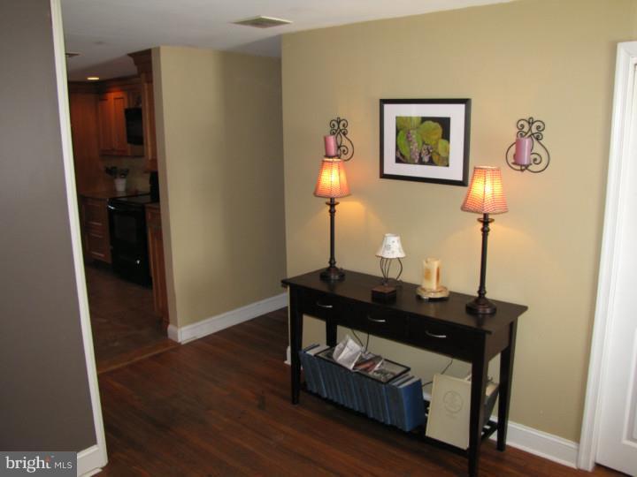725 Phillips Road Warminster, PA 18974 - Photo 6 of 23 Living Room