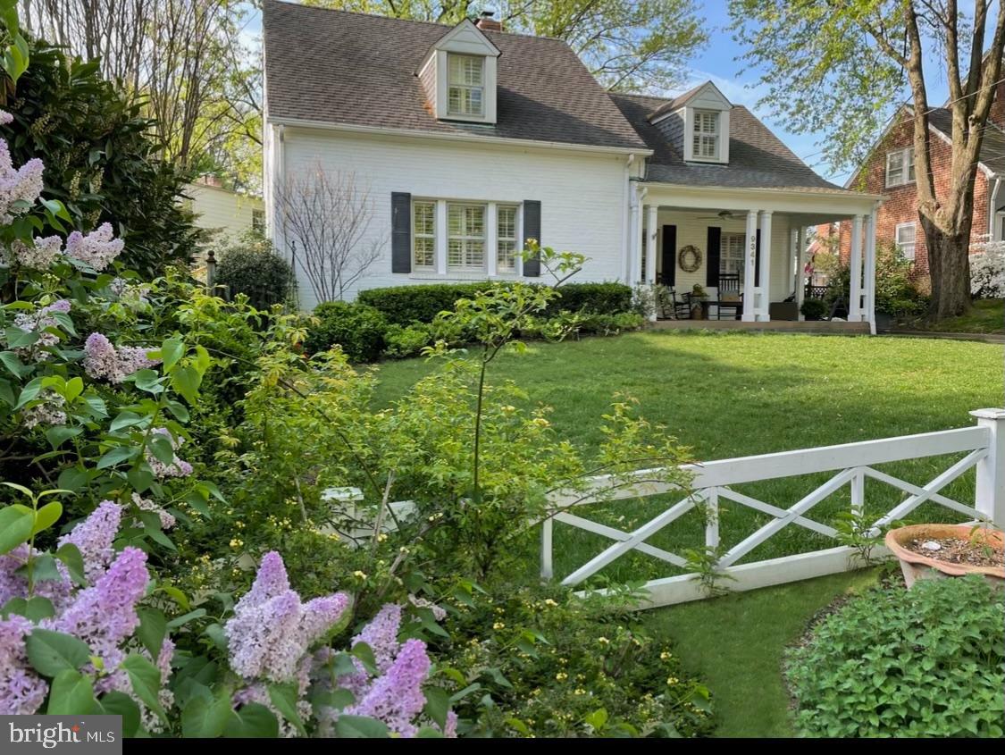 Lush and Manicured Landscape and Hardscape