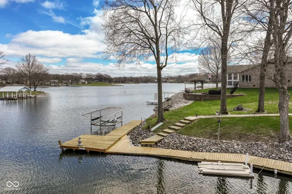 $799,900 | 186 Mill Springs, Coatesville, IN 46121
