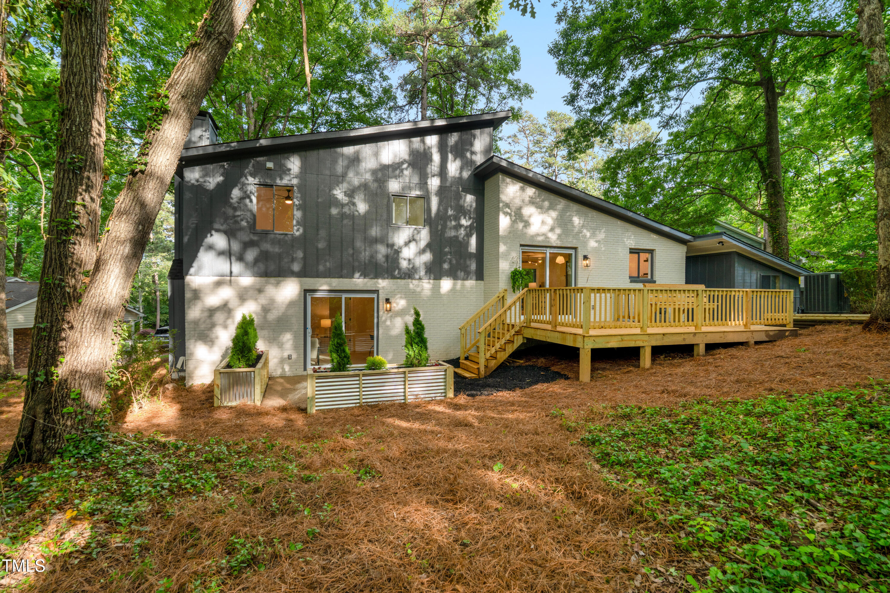 4012 Castle Court Raleigh, NC 27613 - Photo 41 of 48 Rear Exterior