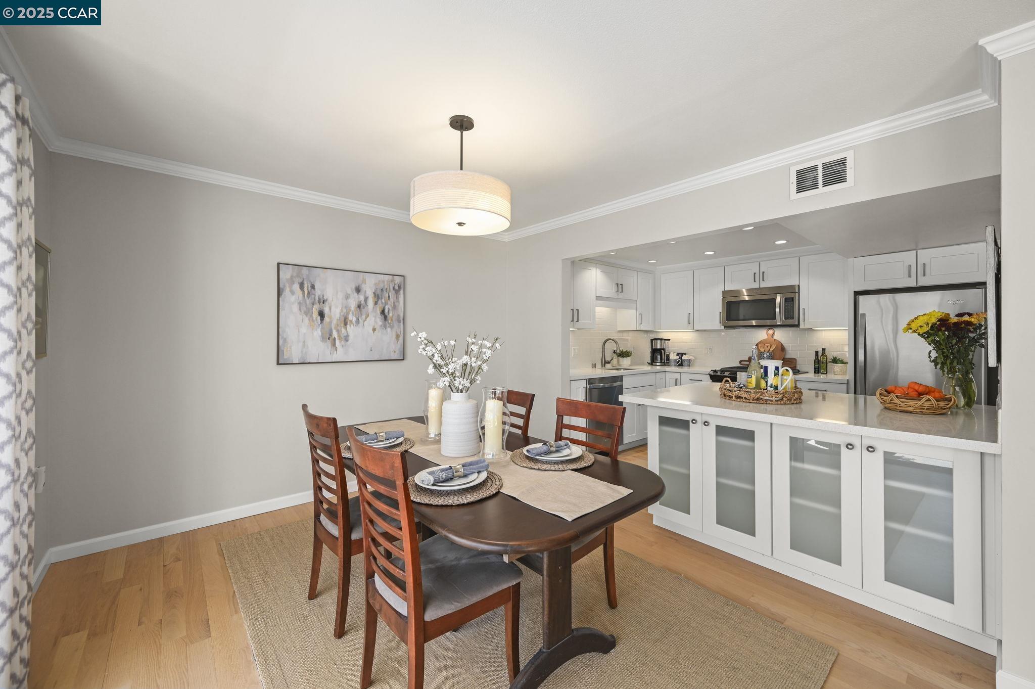 2000 Golden Rain Road, Unit 4 Walnut Creek, CA 94595 - Photo 2 of 32