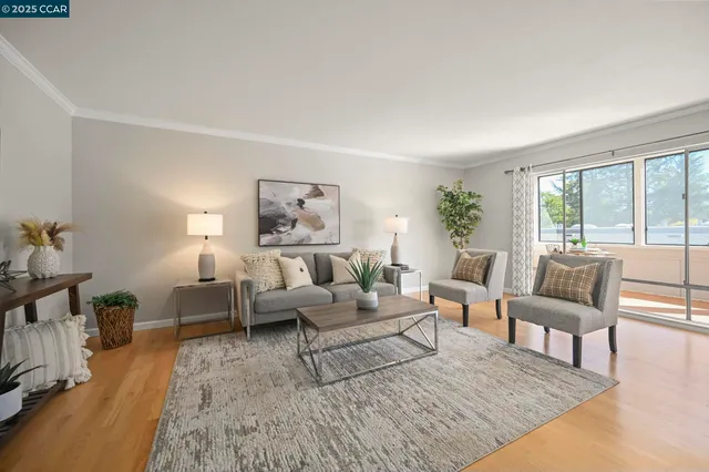 $459,999 | 2000 Golden Rain Road, Unit 4, Walnut Creek, CA 94595