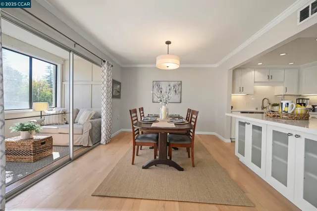 $459,999 | 2000 Golden Rain Road, Unit 4, Walnut Creek, CA 94595