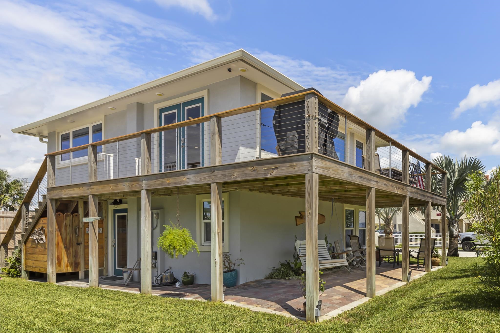 7 16th Street St. Augustine, FL 32080 - Photo 35 of 61 a front view of a house with a porch