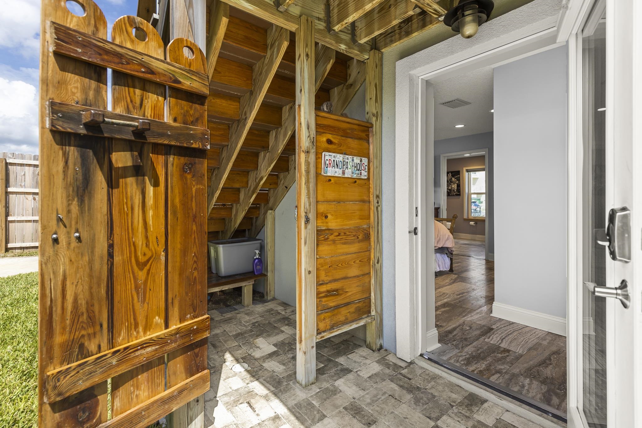 7 16th Street St. Augustine, FL 32080 - Photo 10 of 61 a view of an entryway of house