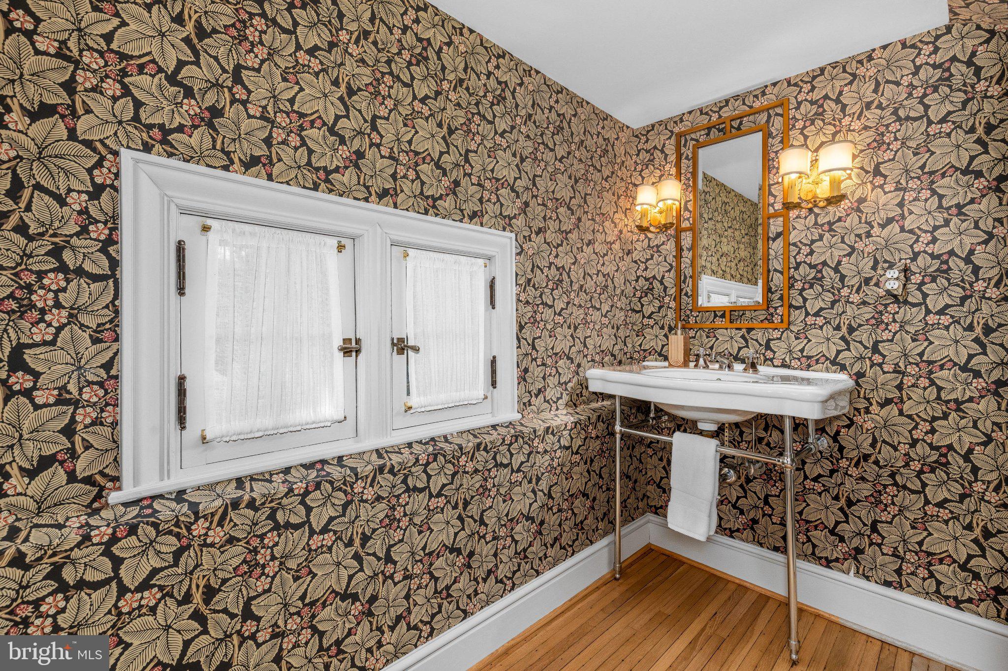 7600 Exeter Road Bethesda, MD 20814 - Photo 24 of 43 Gallery Image 24
