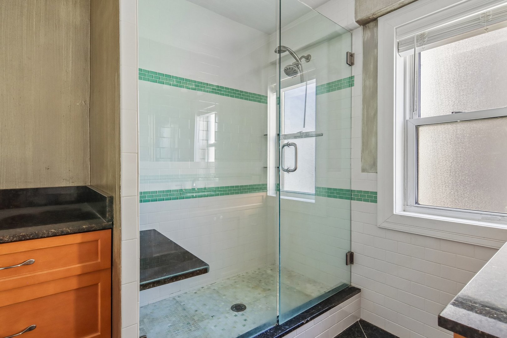 2909 North Sheridan Road, Unit 1201 Chicago, IL 60657 - Photo 18 of 32