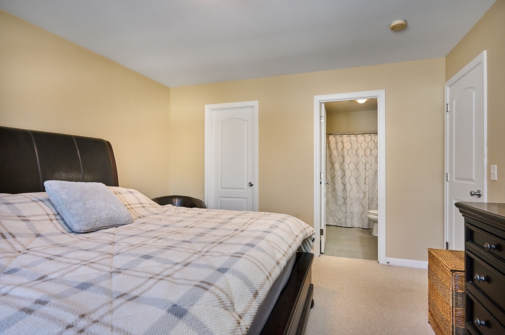 6 Wilton Road Easthampton, MA 01027 - Photo 19 of 41