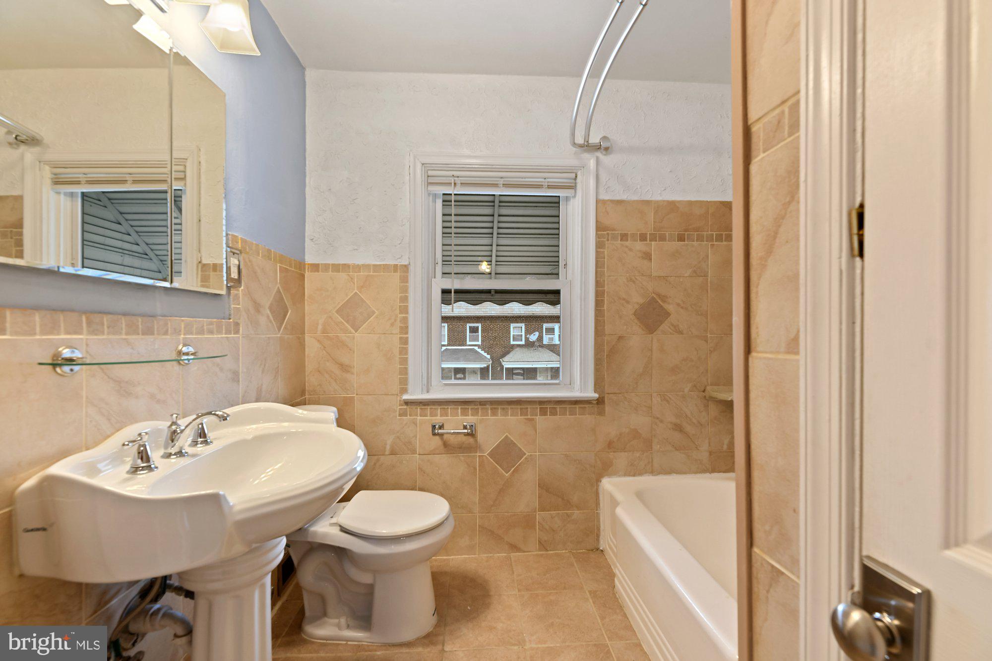 3901 Bareva Road Baltimore, MD 21215 - Photo 14 of 29 Gallery Image 14