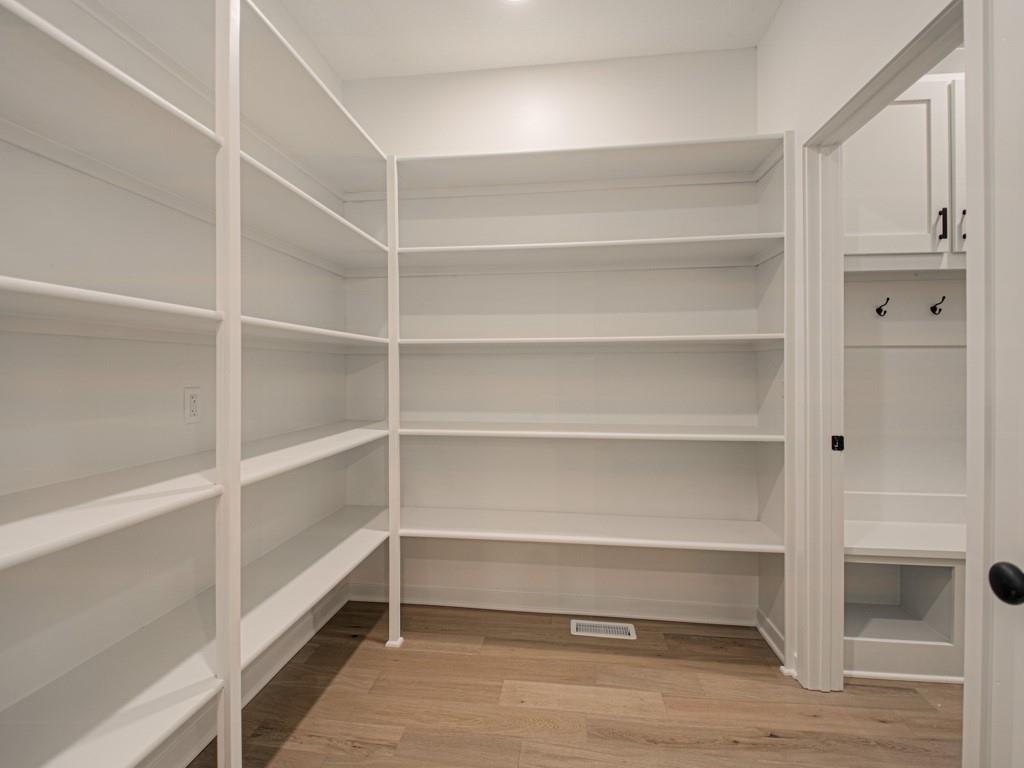 4725 Northeast Winn Road Kansas City, MO 64117 - Photo 12 of 40