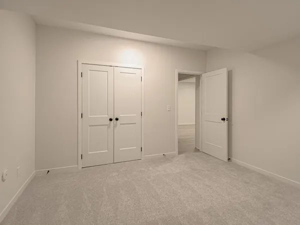 $529,950 | 4725 Northeast Winn Road, Kansas City, MO 64117