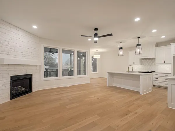 $529,950 | 4725 Northeast Winn Road, Kansas City, MO 64117