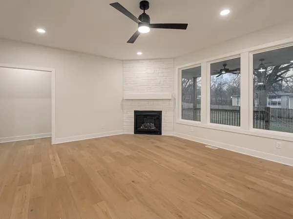 $529,950 | 4725 Northeast Winn Road, Kansas City, MO 64117