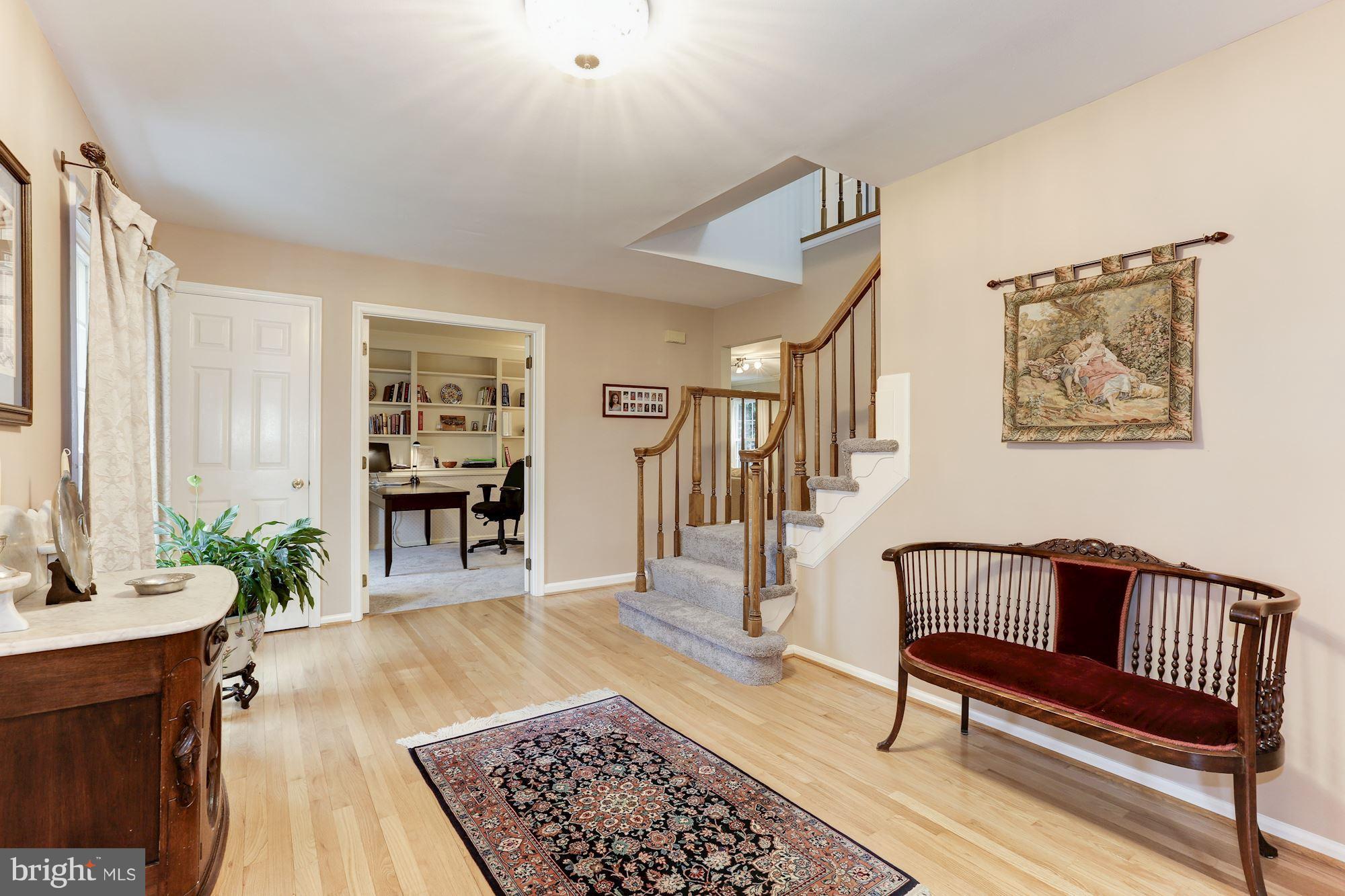 117 Hamilton Road Sterling, VA 20165 - Photo 2 of 30 Interior (General)