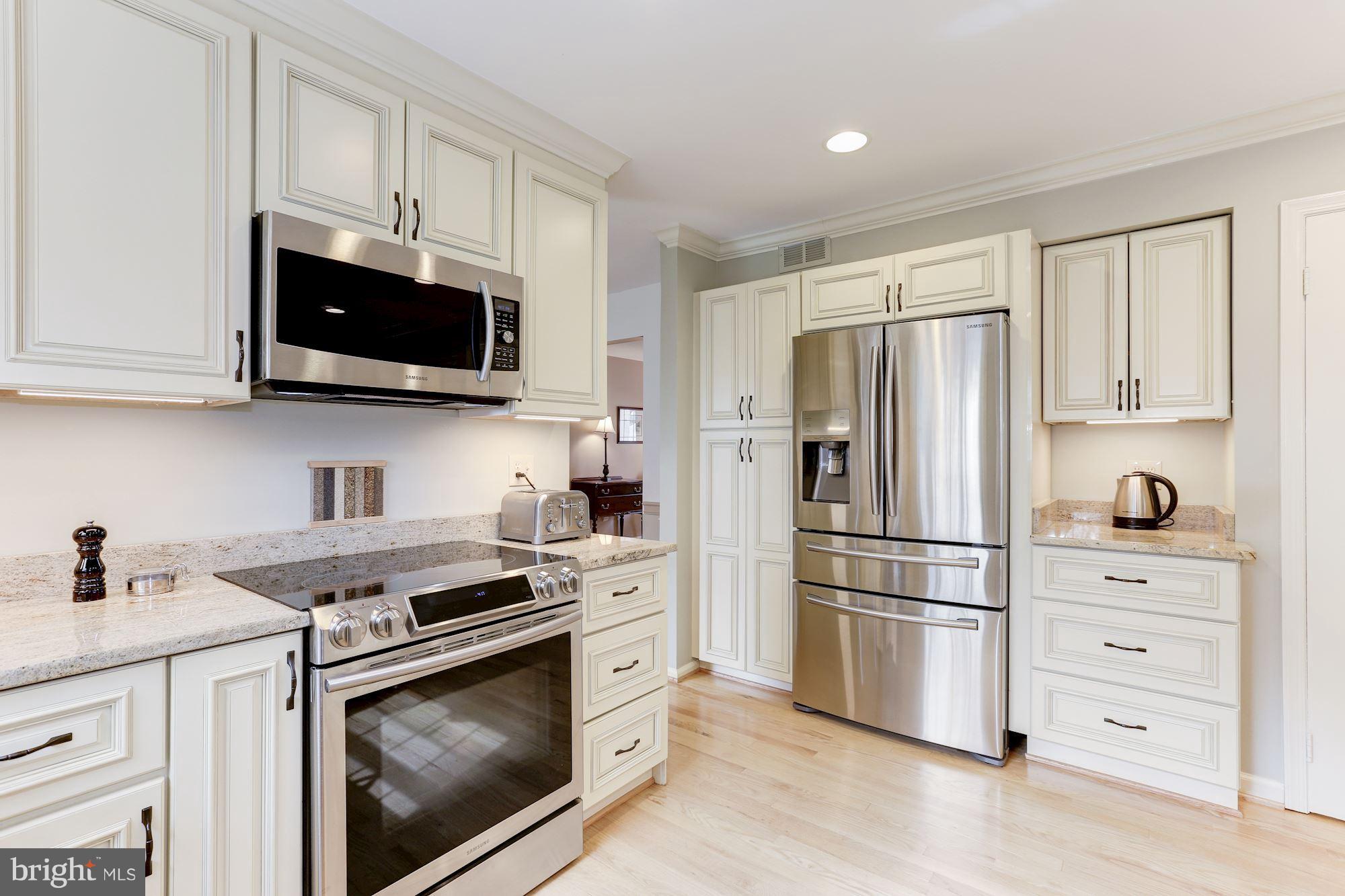 117 Hamilton Road Sterling, VA 20165 - Photo 11 of 30 Interior (General)