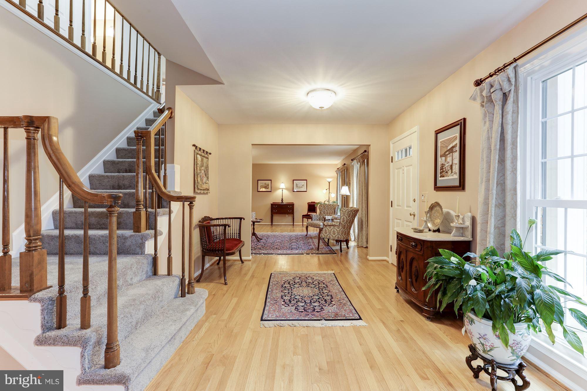 117 Hamilton Road Sterling, VA 20165 - Photo 3 of 30 Interior (General)