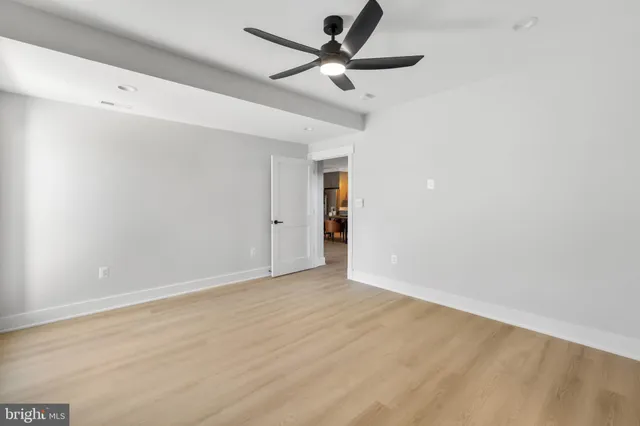 $2,095,000 | 2855 Oak Knoll Drive, Falls Church, VA 22042