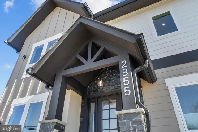 $2,095,000 | 2855 Oak Knoll Drive, Falls Church, VA 22042