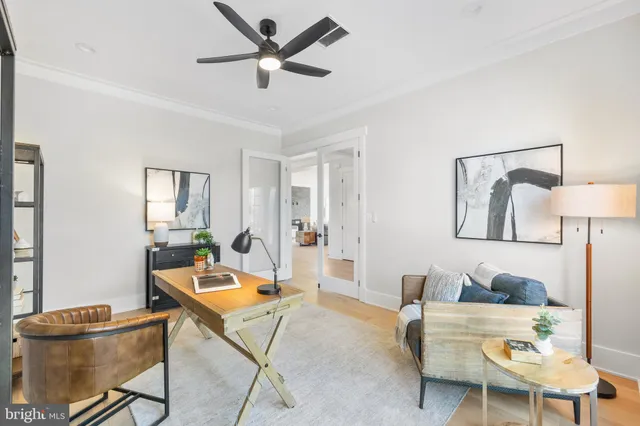 $2,095,000 | 2855 Oak Knoll Drive, Falls Church, VA 22042