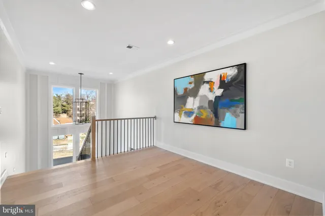 $2,095,000 | 2855 Oak Knoll Drive, Falls Church, VA 22042