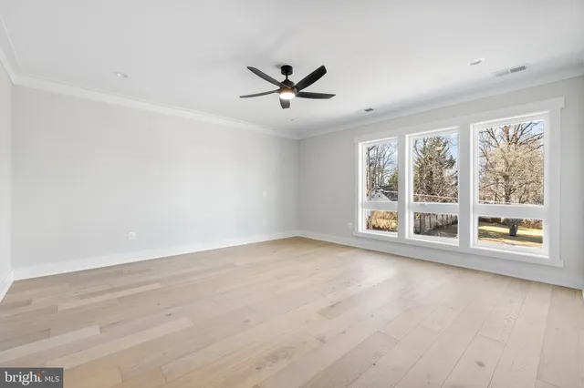 $2,095,000 | 2855 Oak Knoll Drive, Falls Church, VA 22042