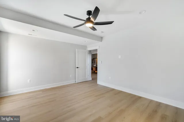 $2,095,000 | 2855 Oak Knoll Drive, Falls Church, VA 22042