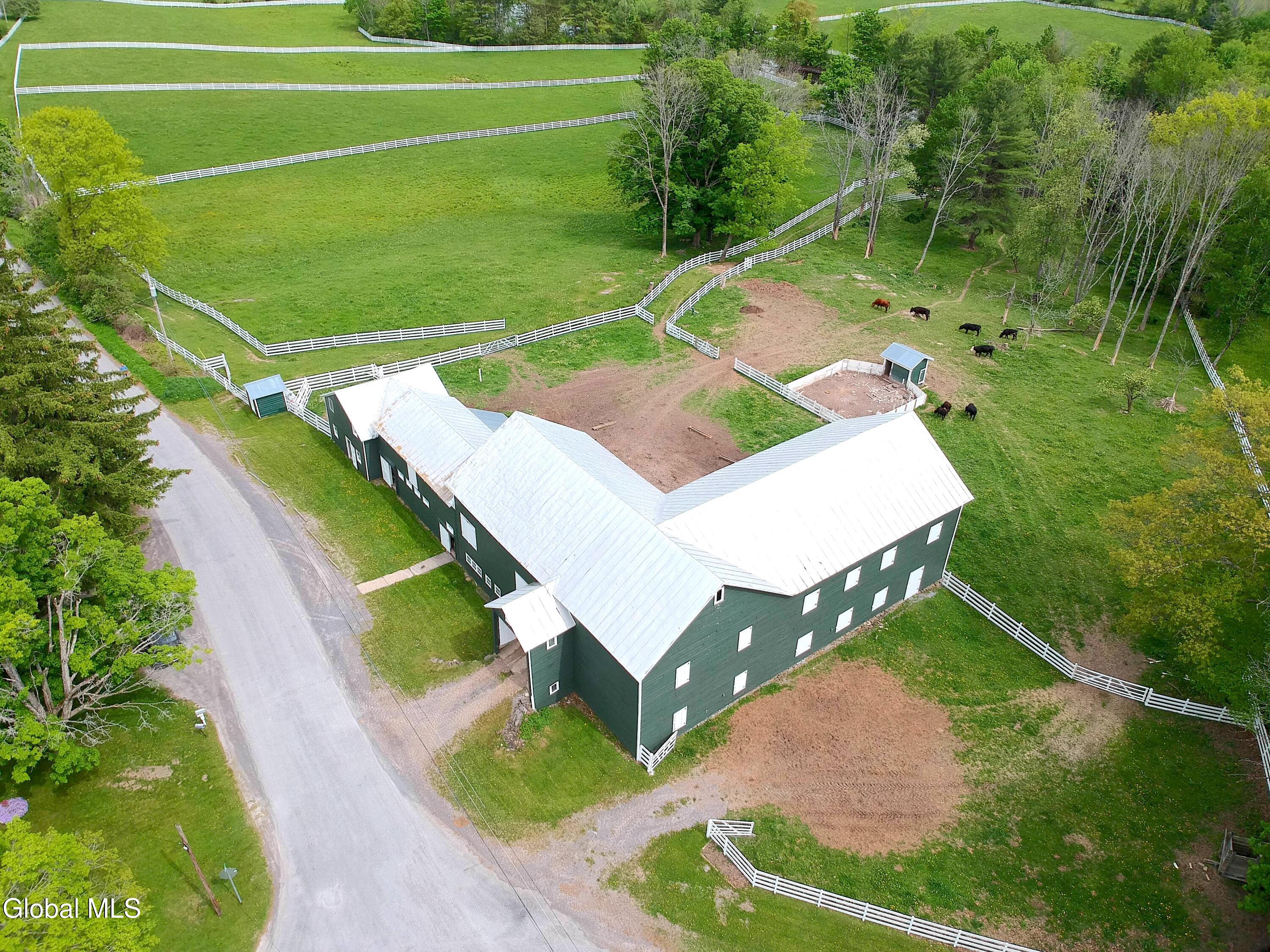 545 Westfall Road Wright, NY 12053 - Photo 7 of 49 06
