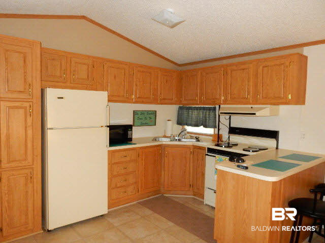 548 Escambia Loop Lillian, AL 36549 - Photo 5 of 16