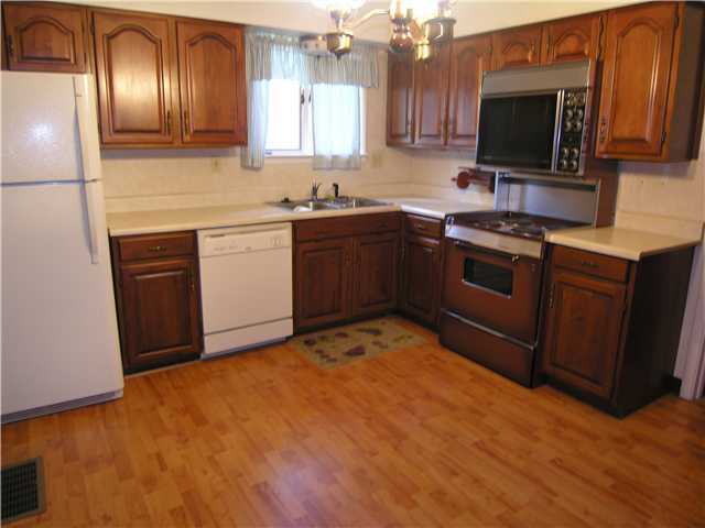 3417 Mountview Road Upper Arlington, OH 43221 - Photo 3 of 9 Gallery Image 3