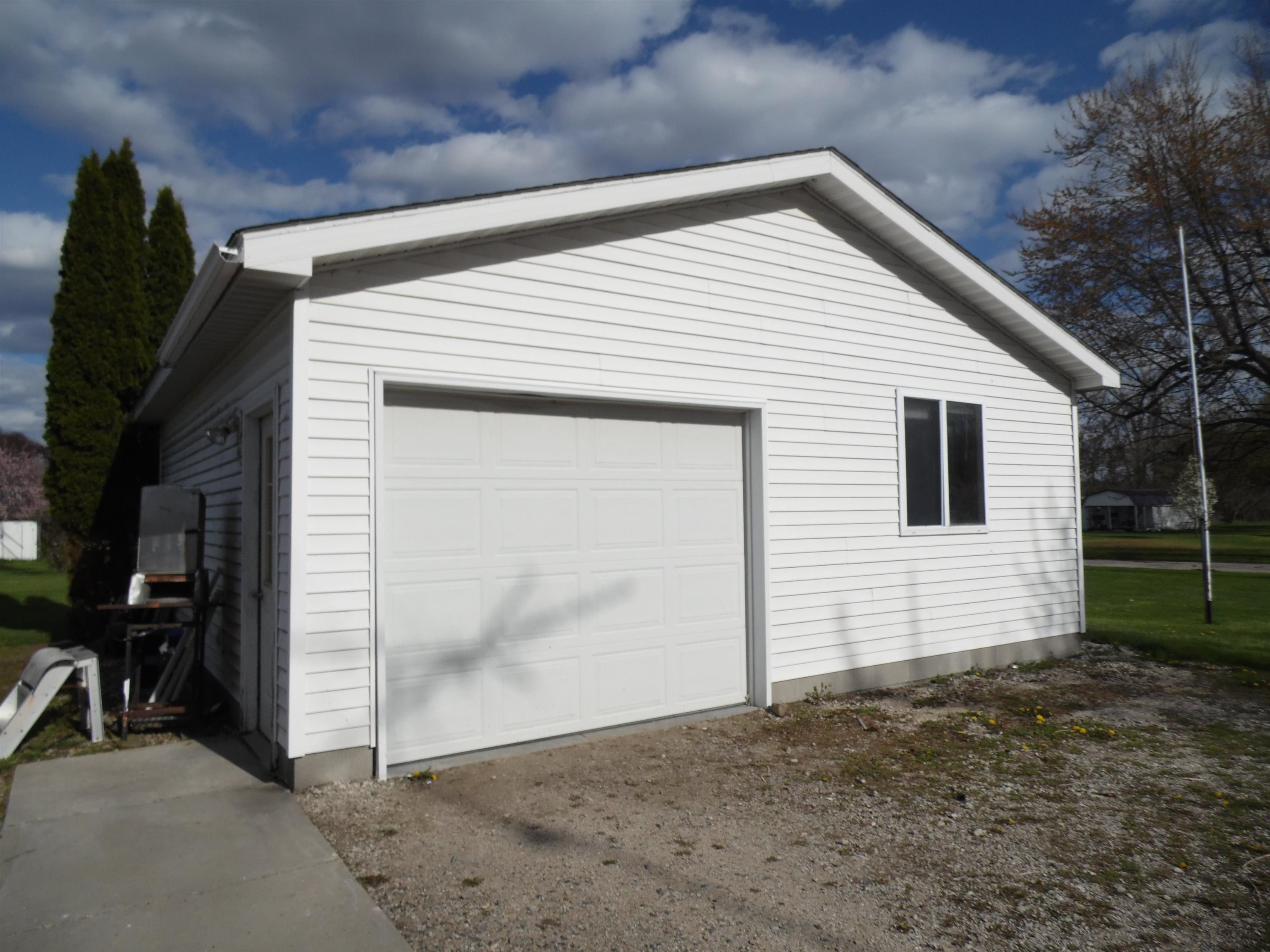 811 Graham Road Coleman, MI 48618 - Photo 51 of 78