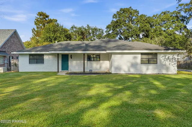 $235,000 | 209 Sandager Avenue, Jeanerette, LA 70544