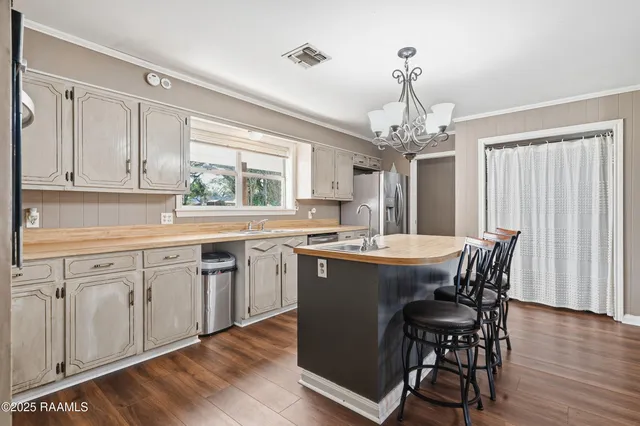 $235,000 | 209 Sandager Avenue, Jeanerette, LA 70544