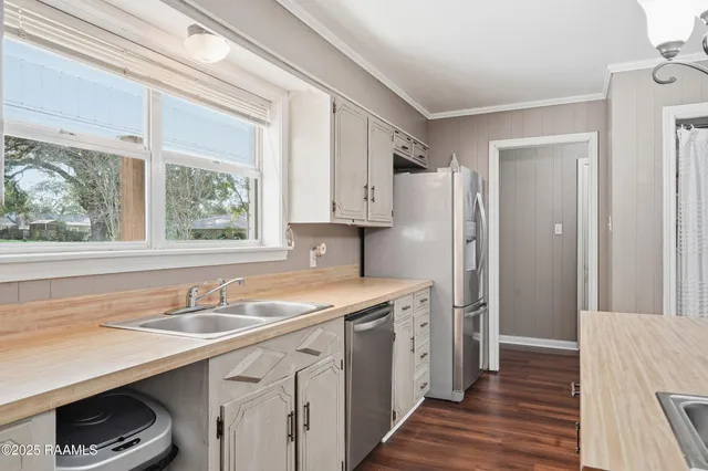 $235,000 | 209 Sandager Avenue, Jeanerette, LA 70544