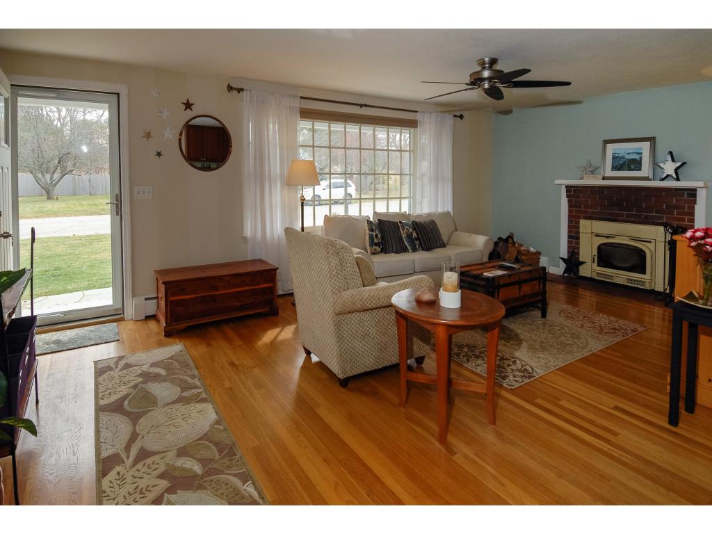 4 Stevens Road North Hampton, NH 03862 - Photo 5 of 22