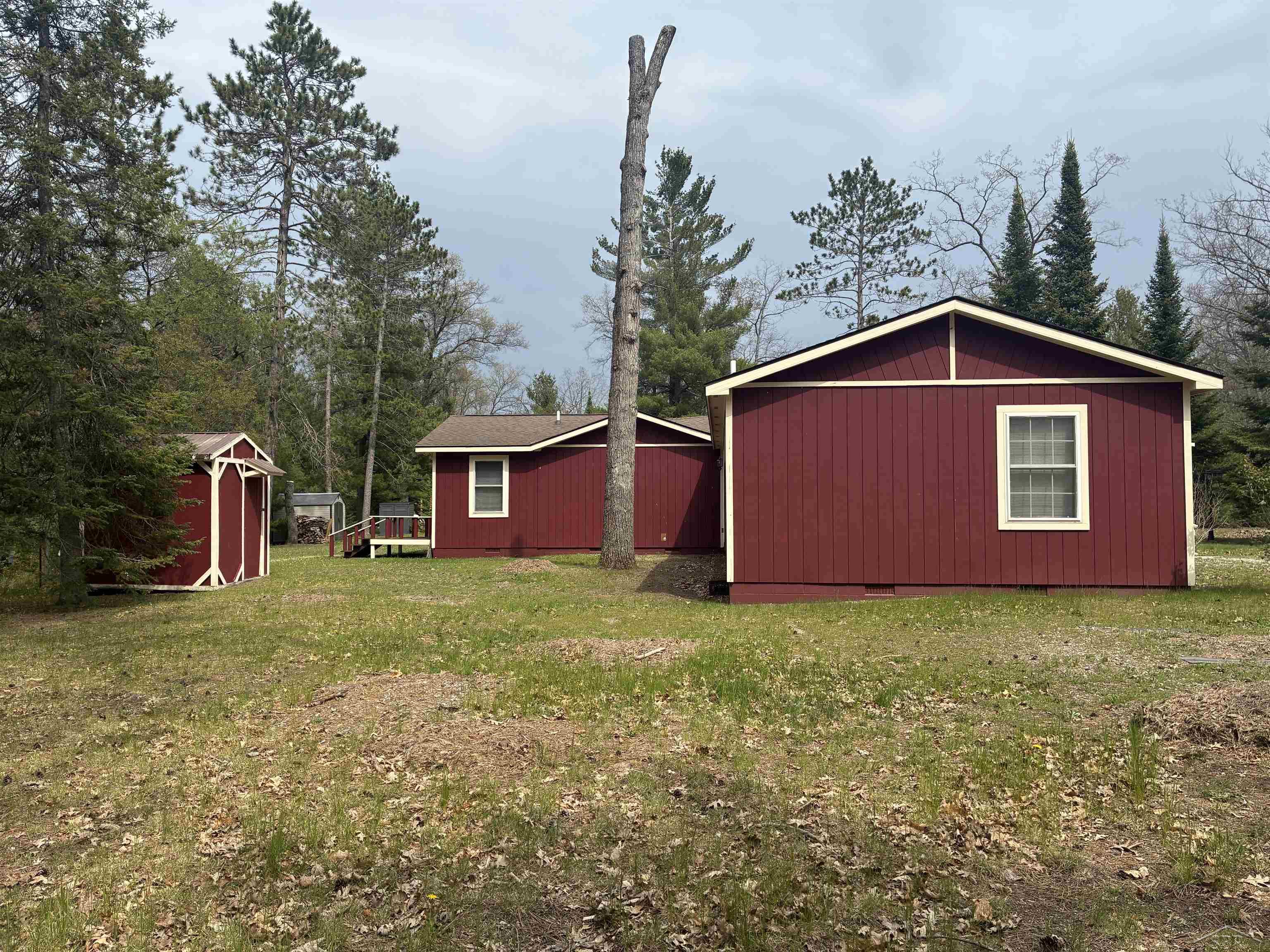 8266 Cedar Road South Branch, MI 48761 - Photo 5 of 33