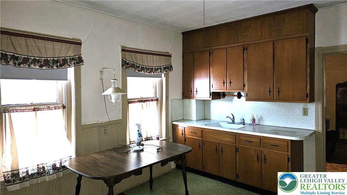 415 Stoneman Street Bethlehem, PA 18015 - Photo 16 of 45