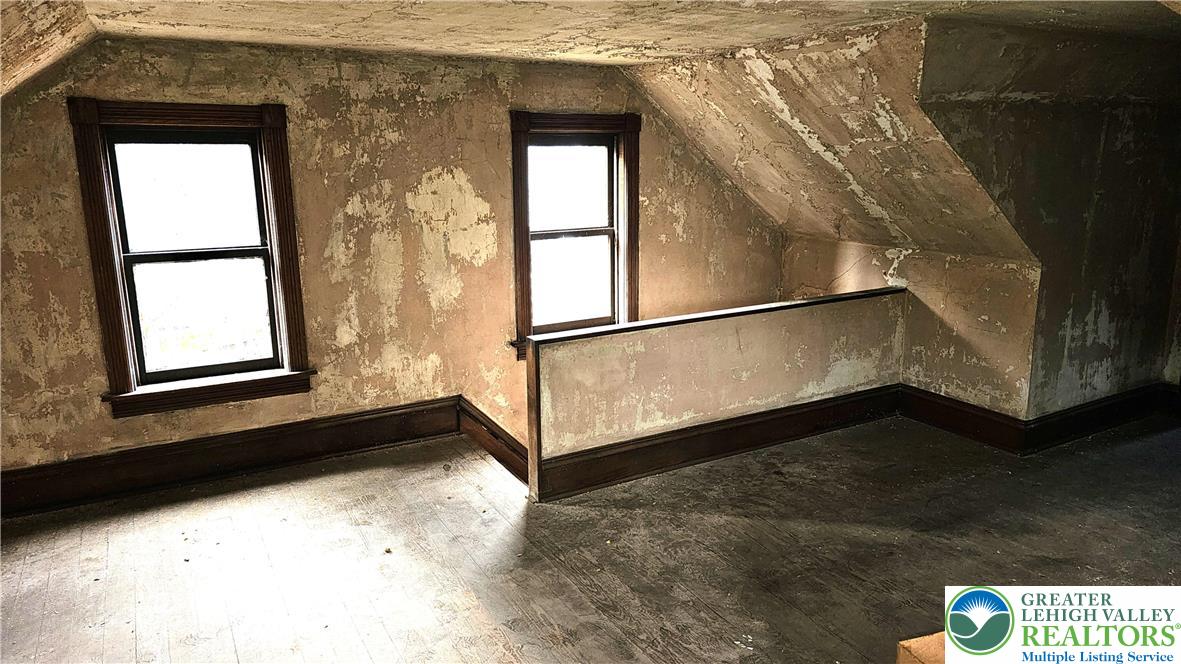 415 Stoneman Street Bethlehem, PA 18015 - Photo 34 of 45 a view of an entryway